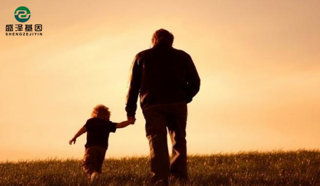 男人看到親子鑒定書失聲痛哭，妻子：你要坦然面對(duì)！