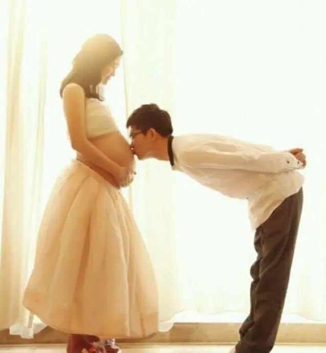 孩子長(zhǎng)相太美先生懷疑非親生，做完親子基因鑒定妻子追悔莫及