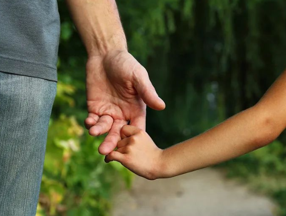 委托人懷疑孩子不是自己的怎么找隱私親子鑒定機(jī)構(gòu)做親子鑒定？