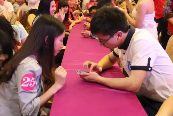 父母該不該和孩子做親子鑒定？看完或許會(huì)改變你的家庭親子關(guān)系！