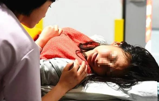 20歲女性產(chǎn)子后，竟要求6名男人來做親子鑒定，事情結(jié)局讓人痛心