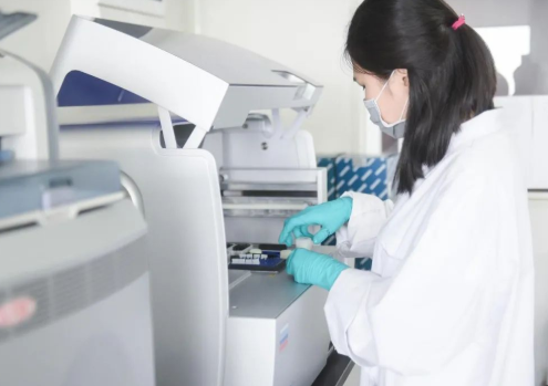 親子鑒定解開妻子未知之謎，還原事實(shí)真相