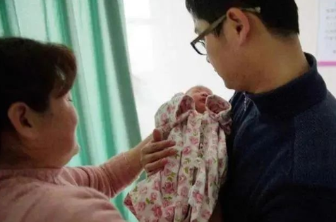 給親生孩子上戶口，為何還要去司法鑒定中心做親子鑒定出生證？