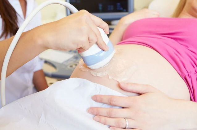 孕媽沈女士求助：懷孕胎兒親子鑒定準(zhǔn)確嗎？