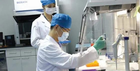 申請親子鑒定麻煩嗎，哪些東西可以做？血痕樣本可以嗎？